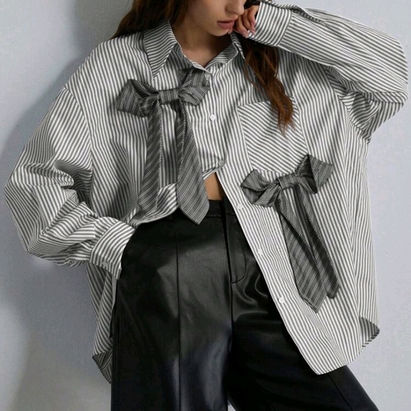 Women's Oversized Boyfriend Style Striped Bow Decor Button Down Shirt - Picture 4 of 6